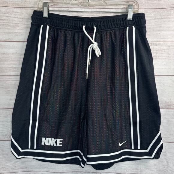 NWT Nike Dri-Fit DNA 8" Black Basketball Shorts Mens Size Medium (FB7010-010) - Picture 3 of 10